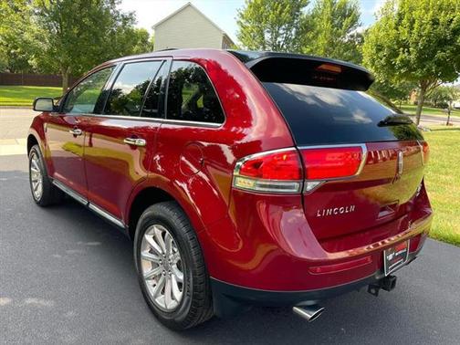 2014 Lincoln MKX Base