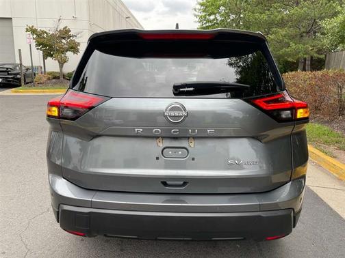 2024 Nissan Rogue SV
