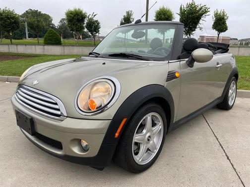 2010 MINI Cooper Base