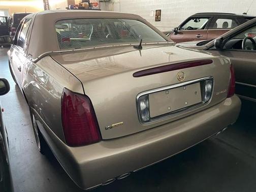 2005 Cadillac DeVille Base