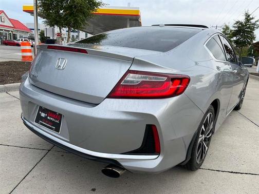 2017 Honda Accord EX-L w/Navigation & Honda Sensing