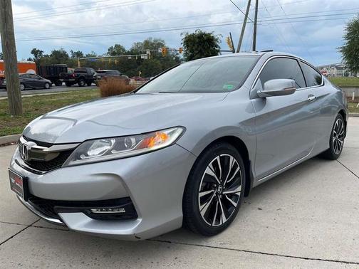 2017 Honda Accord EX-L w/Navigation & Honda Sensing