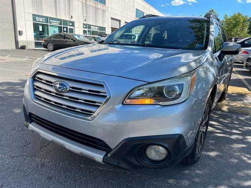 Ice Silver Metallic 2015 Subaru Outback 3.6R Limited