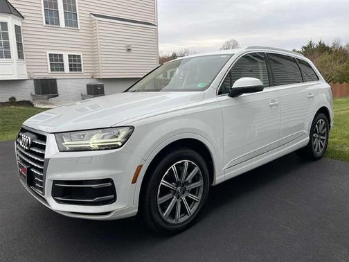 2019 Audi Q7 45 Premium Plus