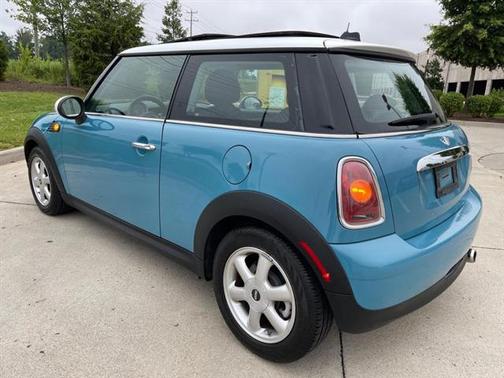 2007 MINI Cooper Base
