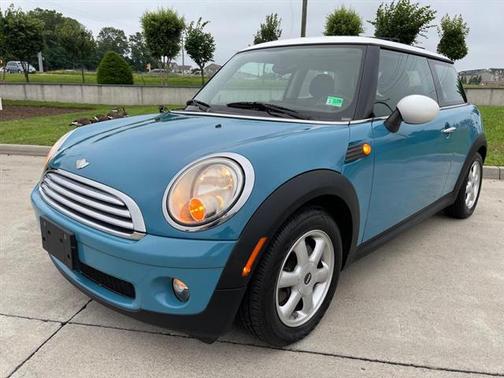 2007 MINI Cooper Base