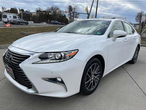 2017 Lexus ES 350 Base