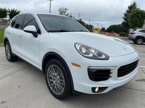 2015 Porsche Cayenne Cayenne