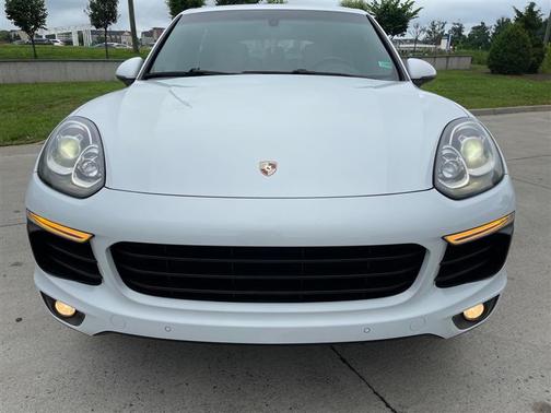 2015 Porsche Cayenne Cayenne