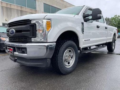 White 2017 Ford F-350 XLT