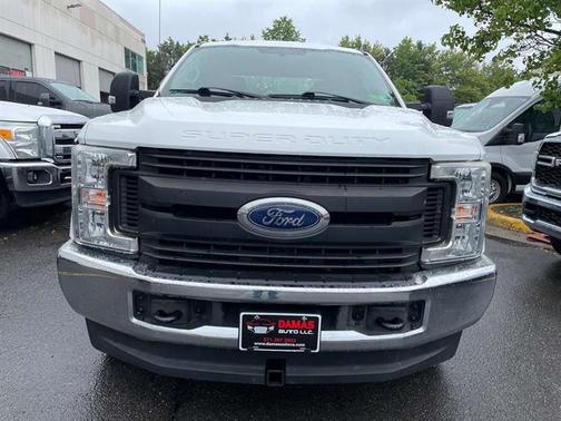 White 2017 Ford F-350 XLT
