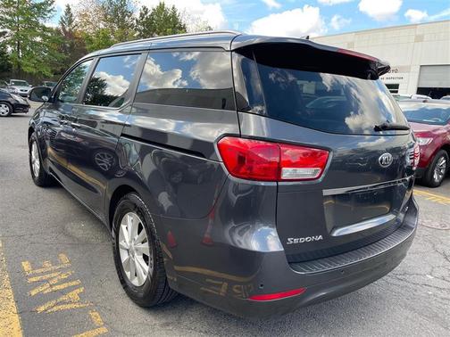 2016 Kia Sedona LX