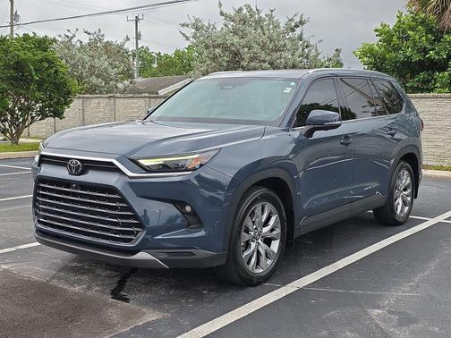 2024 Toyota Grand Highlander LIMITED