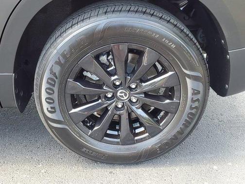 2024 Mazda CX-50 2.5 S Preferred Package