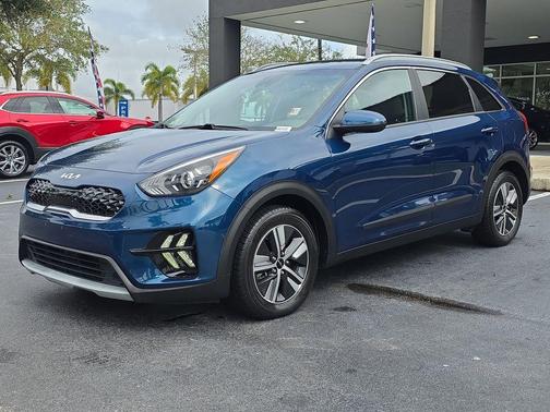 2022 Kia Niro LXS