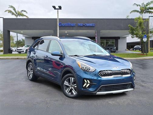 2022 Kia Niro LXS