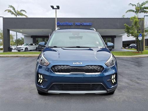 2022 Kia Niro LXS