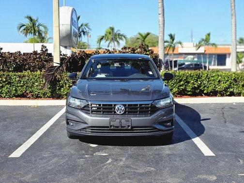 2021 Volkswagen Jetta 1.4T R-Line