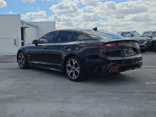 2021 Kia Stinger GT-Line