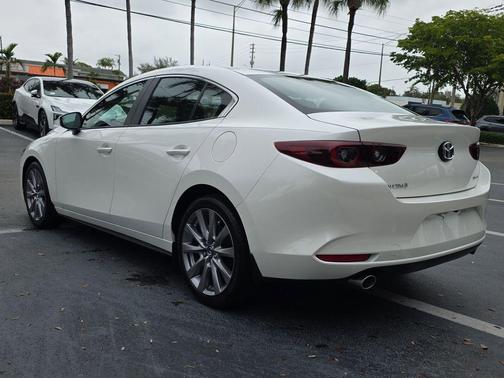 2023 Mazda Mazda3 FWD w/Preferred Package