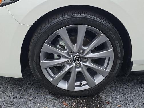 2023 Mazda Mazda3 FWD w/Preferred Package