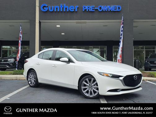 2023 Mazda Mazda3 FWD w/Preferred Package