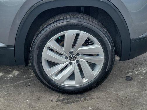 2021 Volkswagen Atlas Cross Sport 2.0T SE w/Technology