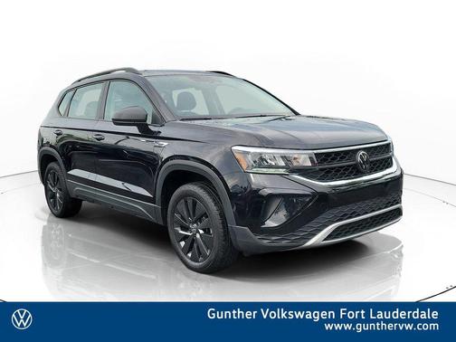 Deep Black Pearl Effect 2023 Volkswagen Taos 1.5T S