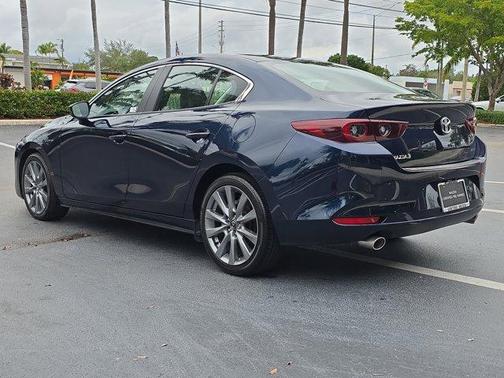 2025 Mazda Mazda3 FWD w/Preferred Package