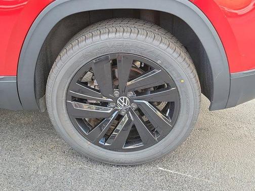 2022 Volkswagen Atlas Cross Sport 3.6L V6 SE w/Technology