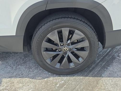 2023 Volkswagen Taos 1.5T S