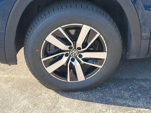 2023 Volkswagen Atlas 2.0T SE
