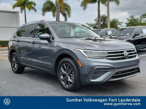 Platinum Gray Metallic 2023 Volkswagen Tiguan 2.0T SE