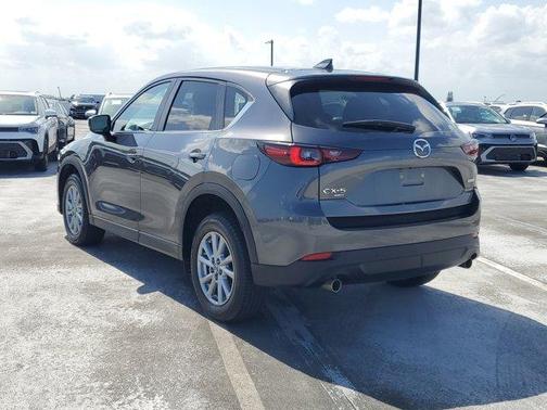 2022 Mazda CX-5 2.5 S Preferred Package