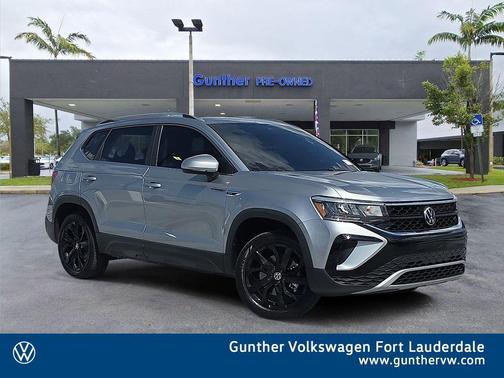 2024 Volkswagen Taos 1.5T SE