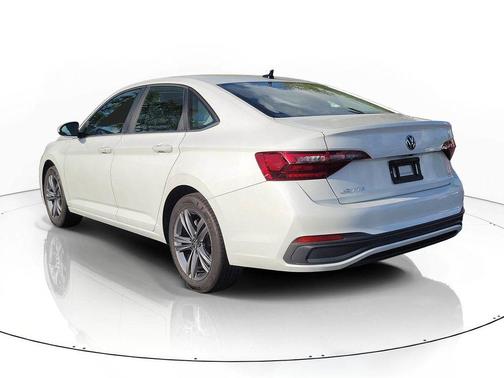 Opal White Pearl Effect 2023 Volkswagen Jetta 1.5T SE