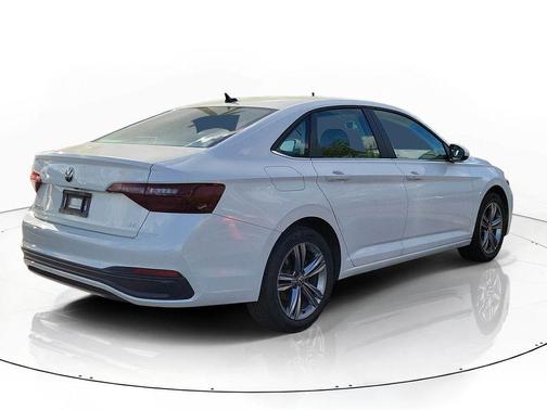 Opal White Pearl Effect 2023 Volkswagen Jetta 1.5T SE