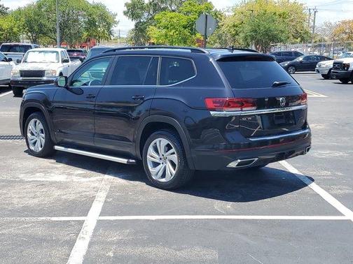 2022 Volkswagen Atlas 3.6L SE w/Technology