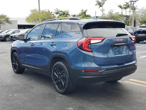 2024 GMC Terrain SLE