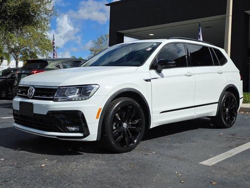 2021 Volkswagen Tiguan 2.0T SE R-Line Black