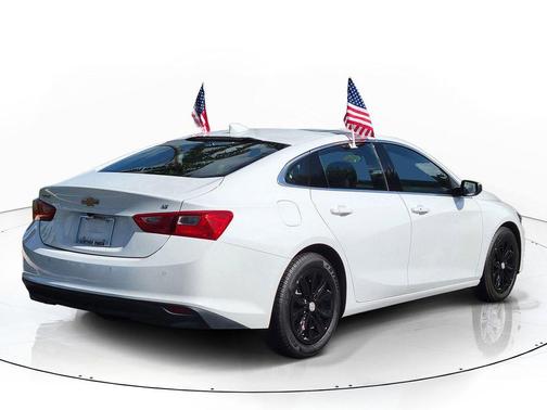Summit White 2024 Chevrolet Malibu LT