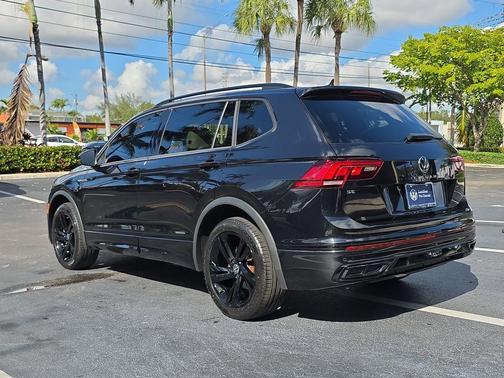 2023 Volkswagen Tiguan 2.0T SE R-Line Black