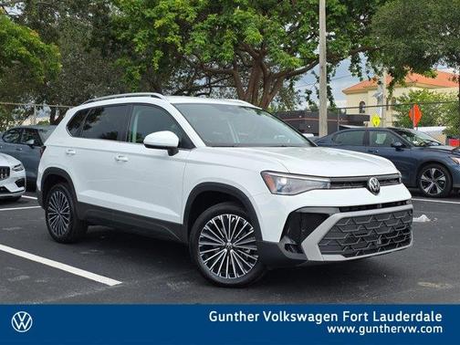 2025 Volkswagen Taos 1.5T SE
