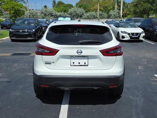 2020 Nissan Rogue Sport S