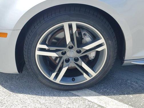 2018 Audi A4 2.0T Premium Plus