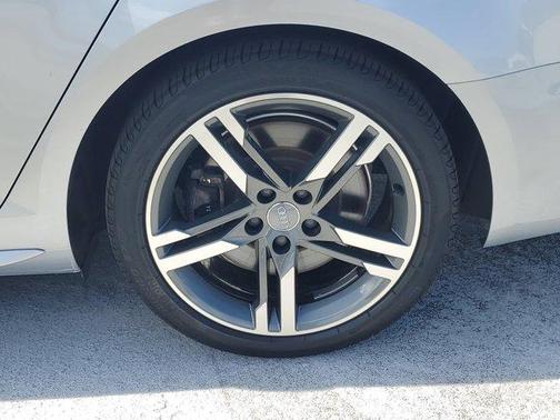 2018 Audi A4 2.0T Premium Plus