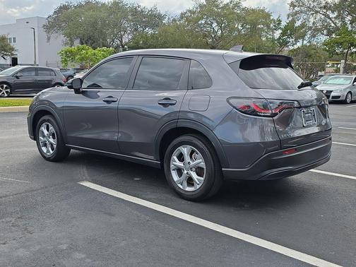 2025 Honda HR-V LX