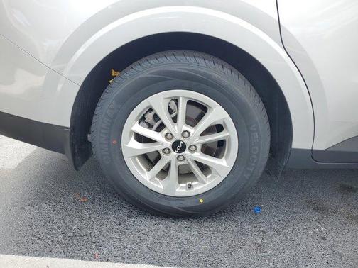 2023 Kia Carnival LX