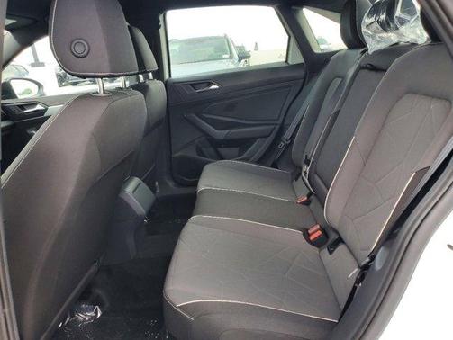 Pure White 2025 Volkswagen Jetta 1.5T Sport