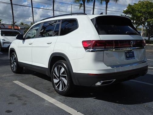 2024 Volkswagen Atlas 2.0T SE w/Technology